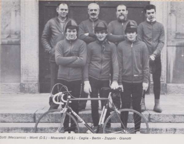 1976_6_squadra e staff
